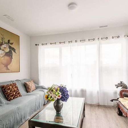 Modern House Newly Furnished 3 Mins Drive To Fall Niagara Falls Eksteriør billede